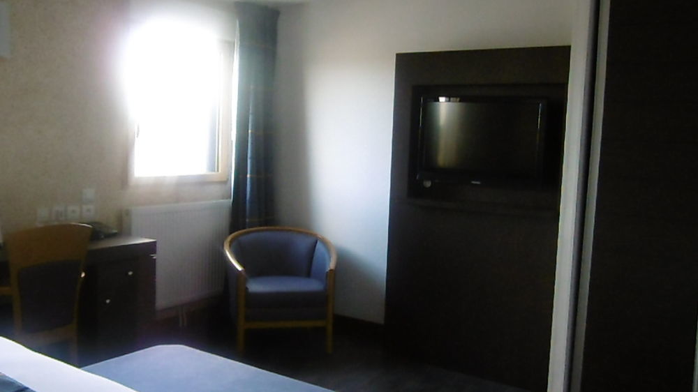 Hotel De L'Arrivée Guingamp Buitenkant foto