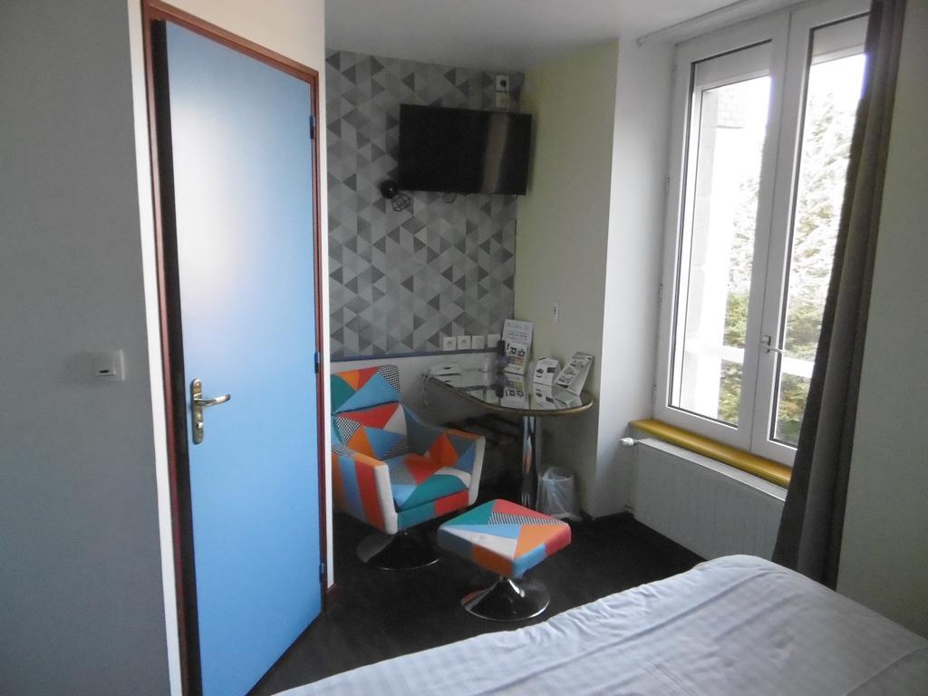 Hotel De L'Arrivée Guingamp Buitenkant foto